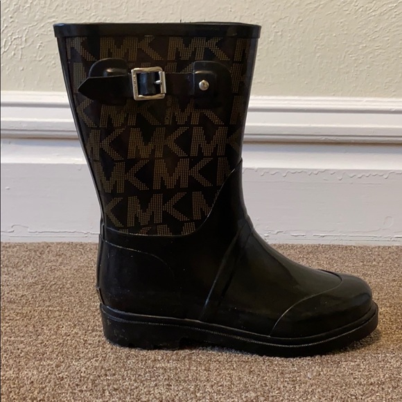 Michael Kors Rainboots - Picture 4 of 4